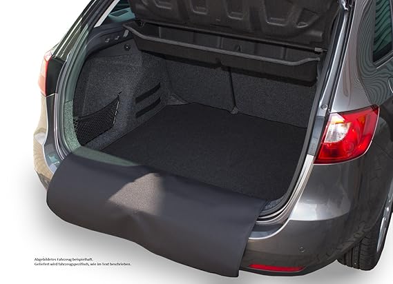 Kofferraummatte mit abnehmbarem Stoßstangenschutz AZ16000280