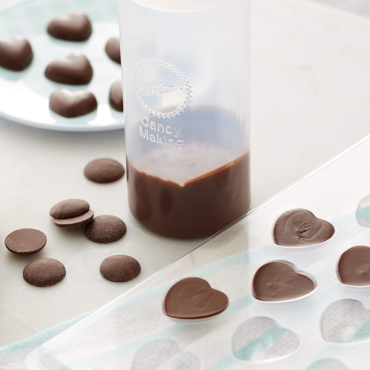 Wilton Regular Melting Decorating Squeeze Bottle: Candy Making Supplies: Kitchen & Dining