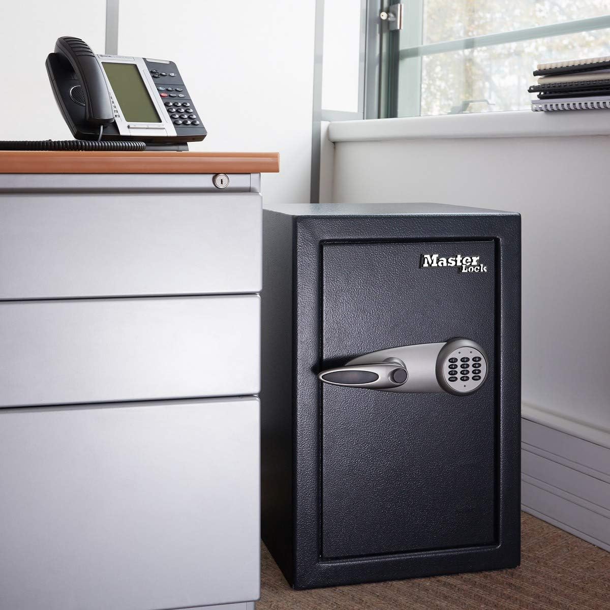 MASTER LOCK High Security Safe Digital Combination with Override Keys, 61.7 L, 610 x 390 x 410 mm, mounting kit - Image 3