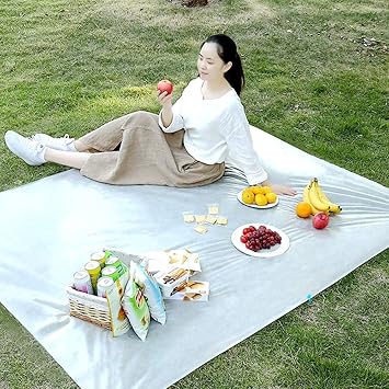 Amazon Co Jp 使い捨て レジャーシート 2枚 厚手 ピクニックシート 150x0cm 3 6人用 防水 折り畳み 簡単収納 持ち運び便利 アウトドア キャンプ 花火大会 運動会 遠足 ピクニック 花見 防災 Sports