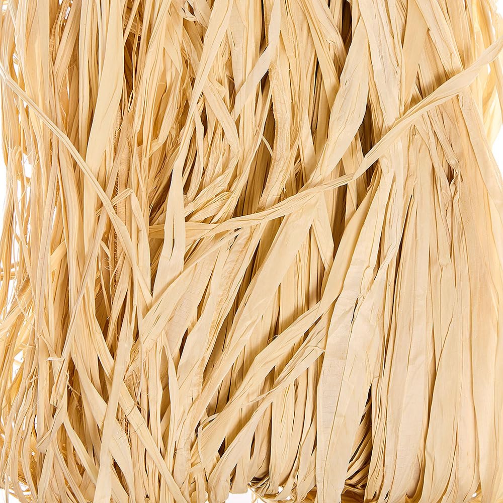 Baker Ross AT768 Natural Raffia Craft Straw, Pack of 50g - Craft Supplies for Kids Projects