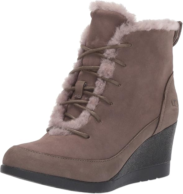 UGG Women's Bridgit Ankle Boot Ankle & Bootie