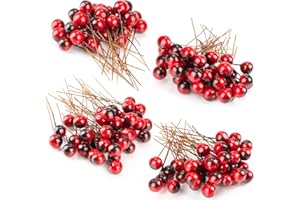 MAQIHAN Artificial Holly Berries - 150 Pcs Christmas Holly Berries Stems for Crafts Faux Holly Berries Artificial Red Holly Berry Stems for Christmas Wreath Christmas Tree Table Kitchen Wall Decor
