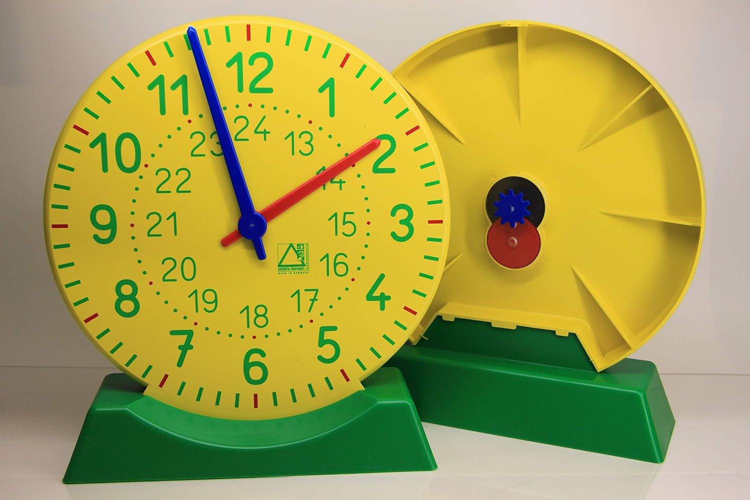 WISSNER Wissner090101.M00 Magnetic Big Teaching Clock in a Cardboard Box, 27 cm, Multi-Color, Large - Image 3