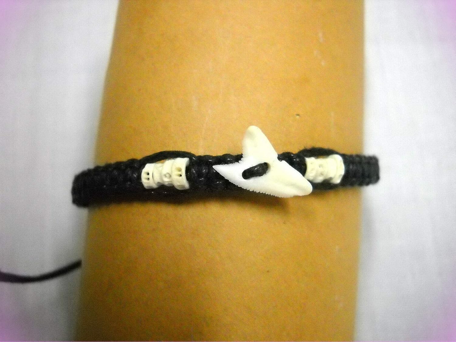 Ocean Preditor Jaws Shark Tooth Black Macrame W Shark Bone Beads Adj Crystal Fashion Jewelry Bangle Bracelet For Women
