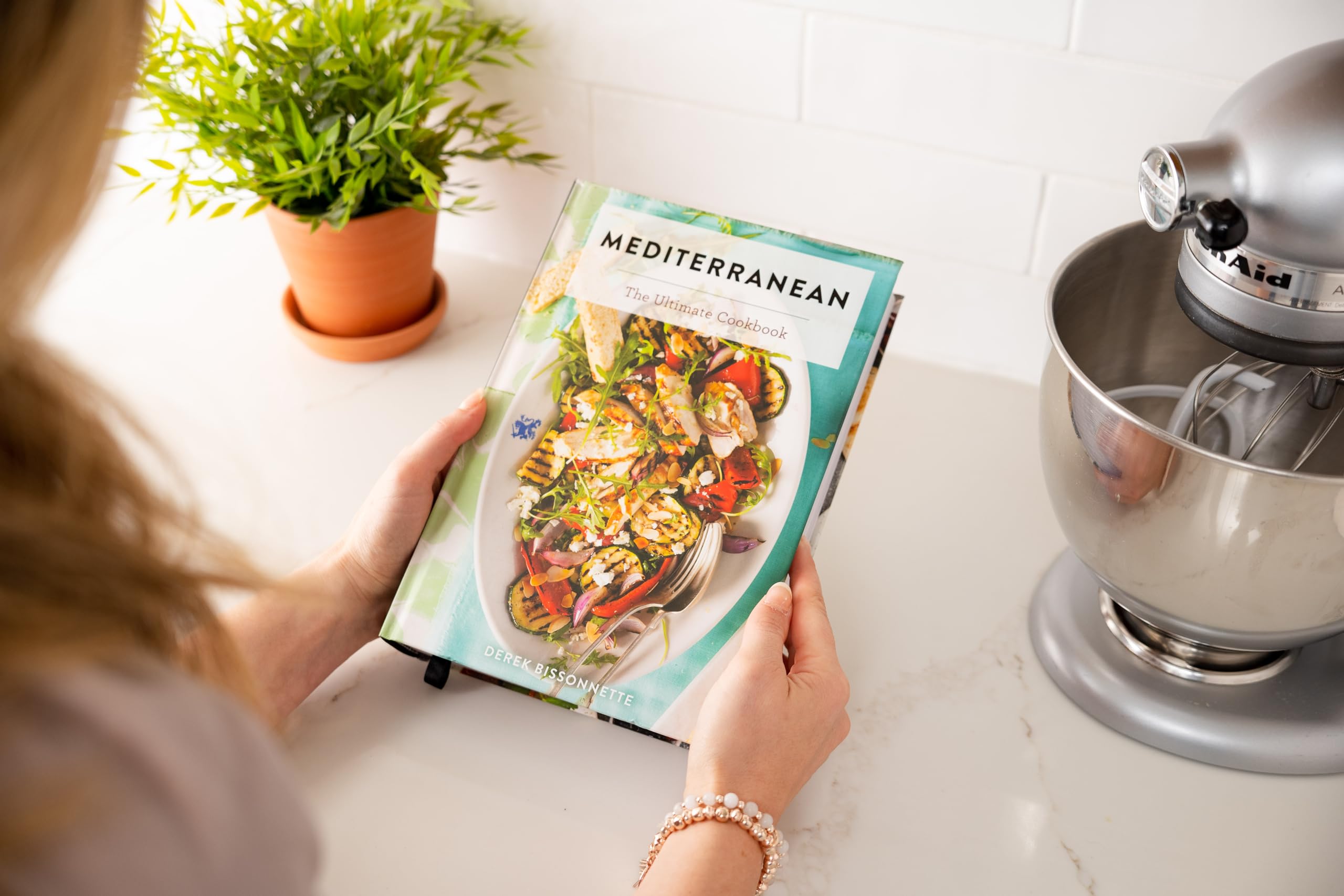 Mediterranean: The Ultimate Cookbook (Ultimate Cookbooks) Mediterranean: The Ultimate Cookbook (Ultimate Cookbooks) Mediterranean: The Ultimate Cookbook (Ultimate Cookbooks) Hardcover Kindle