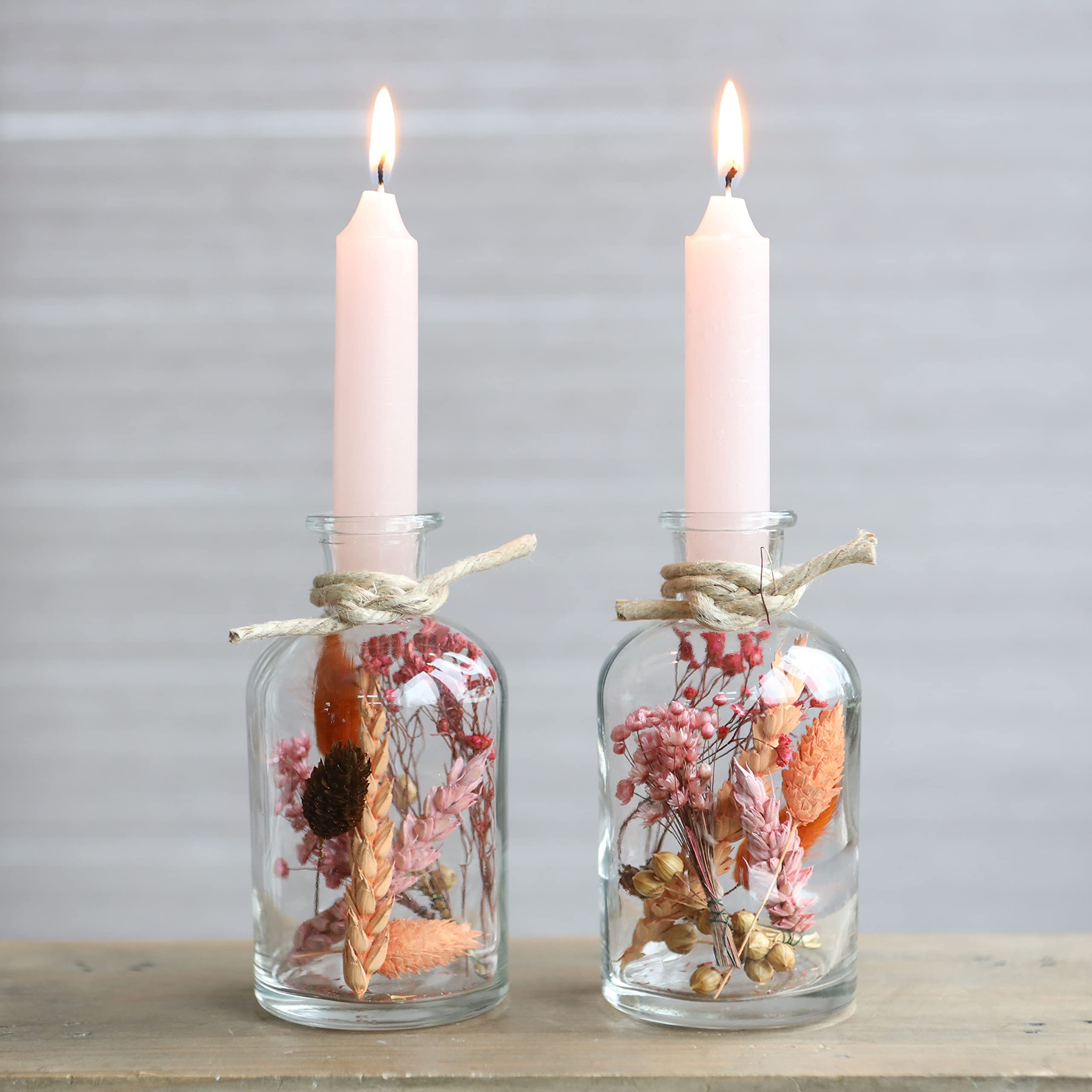 Comforder Glass Candlestick Holder w. Dried Flowers, Candle Holder Set of 2, Home Decor or Table Centrepiece (Pink)