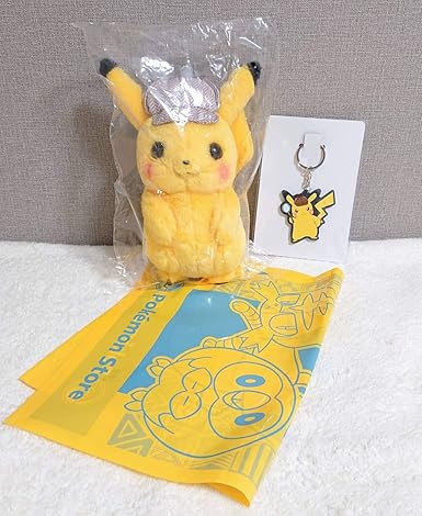 Amazon ポケットモンスター ポケモンセンター限定 名探偵ピカチュウ ぬいぐるみ お顔厳選 ラバーキーホルダー ショッパー付き ホビーグッズ ぬいぐるみ ホビー