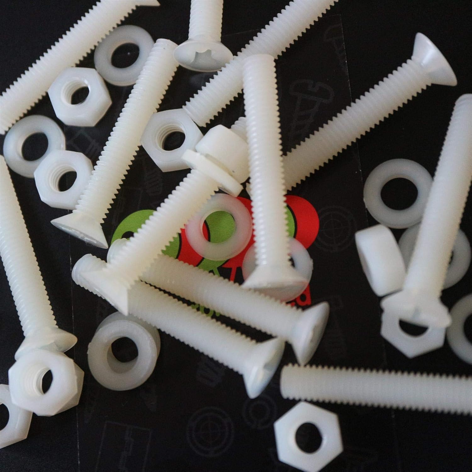 50 x Nylon Countersunk Plastic Machine Screws, M5 x 40mm, Plastic Bolts, Nuts & Washers, Natural