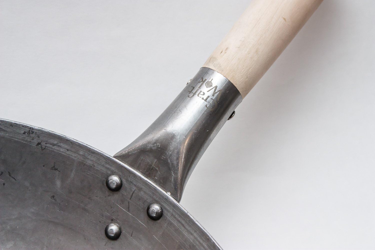 Craft Wok Traditional Hand Hammered Carbon Steel Pow Wok with Wooden and Steel Helper Handle (14 Inch, Round Bottom) / 731W88: Kitchen & Dining