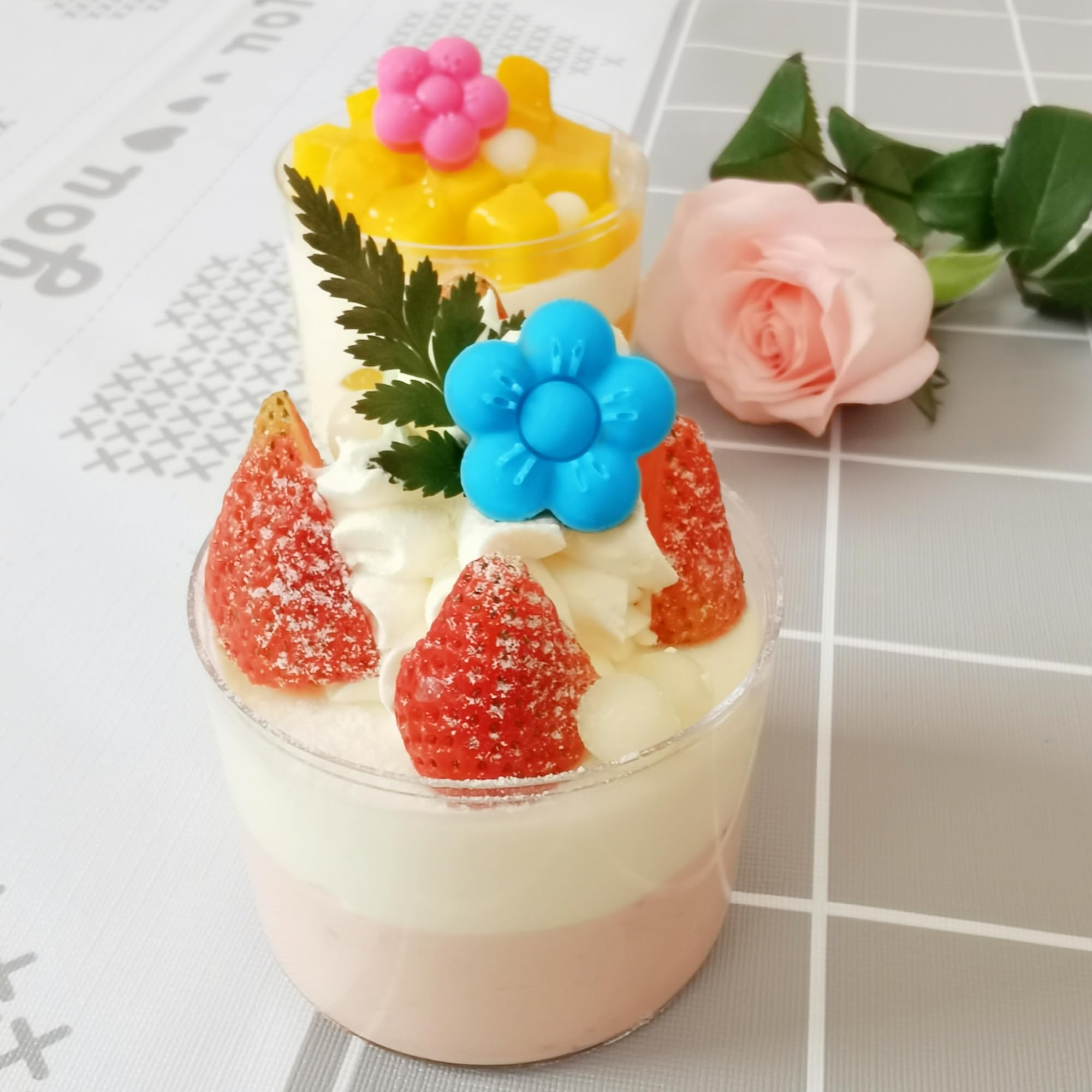 Tadonyny Small Flower Candy Molds Silicone Chocolate Gummy Molds, Blossom Silicone Fondant Cake Mold Mint Molds with Scraper (flower)