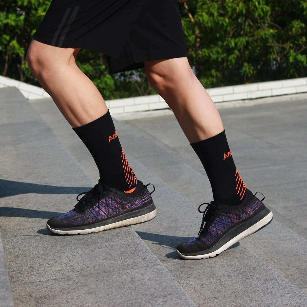IMITOR Calcetines de Senderismo para Hombre y Mujere Algodón Transpirable Calcetines de Trekking Calcetines Térmicos para Actividades al Aire Libre Ciclismo Correr Escalar 3 Pares (Negro Naranja)