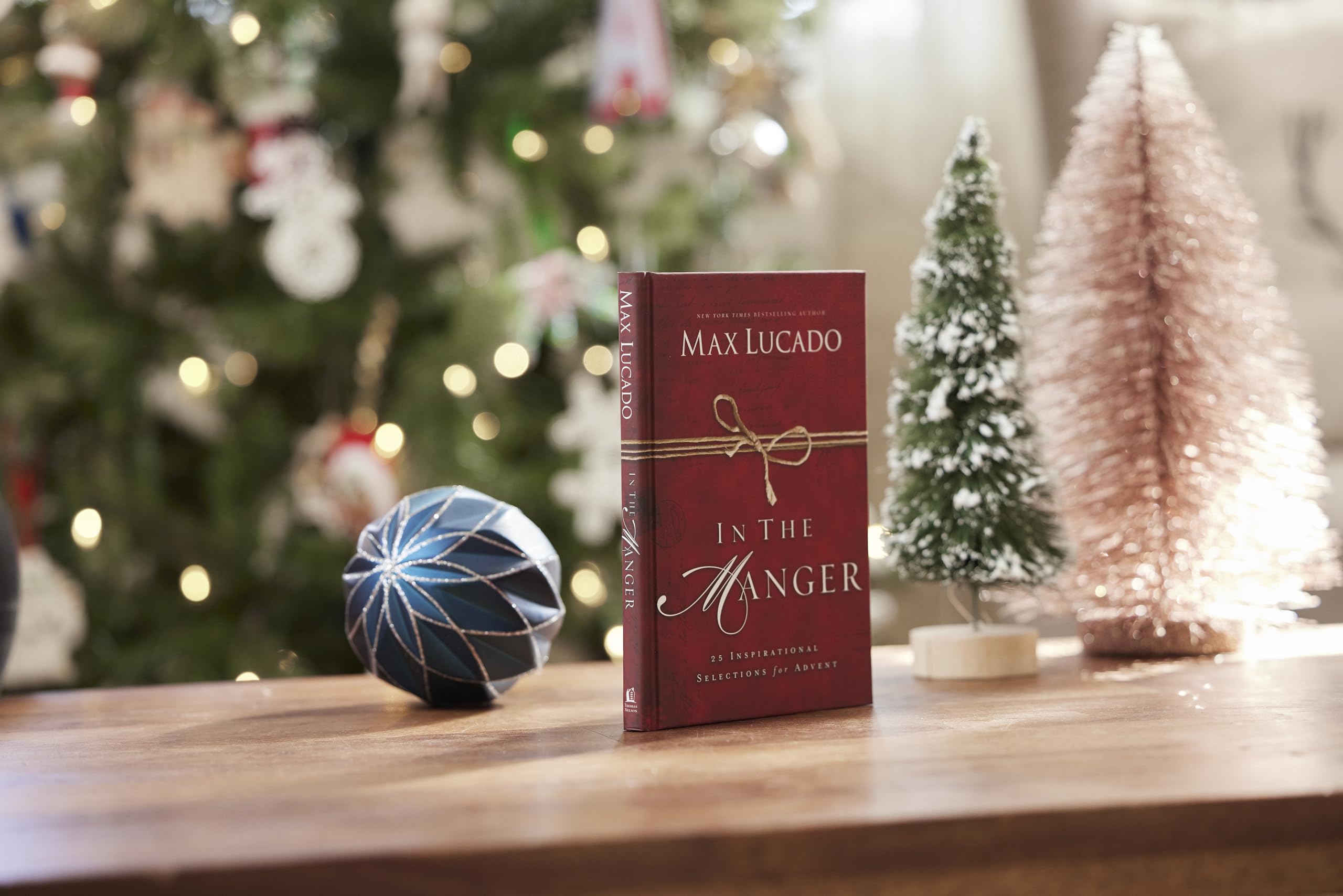 In the Manger: 25 Inspirational Selections for Advent (A 25-Day Christmas Devotional) – The Perfect Christian Gift for the Holiday Season In the Manger: 25 Inspirational Selections for Advent (A 25-Day Christmas Devotional) – The Perfect Christian Gift for the Holiday Season Hardcover Kindle