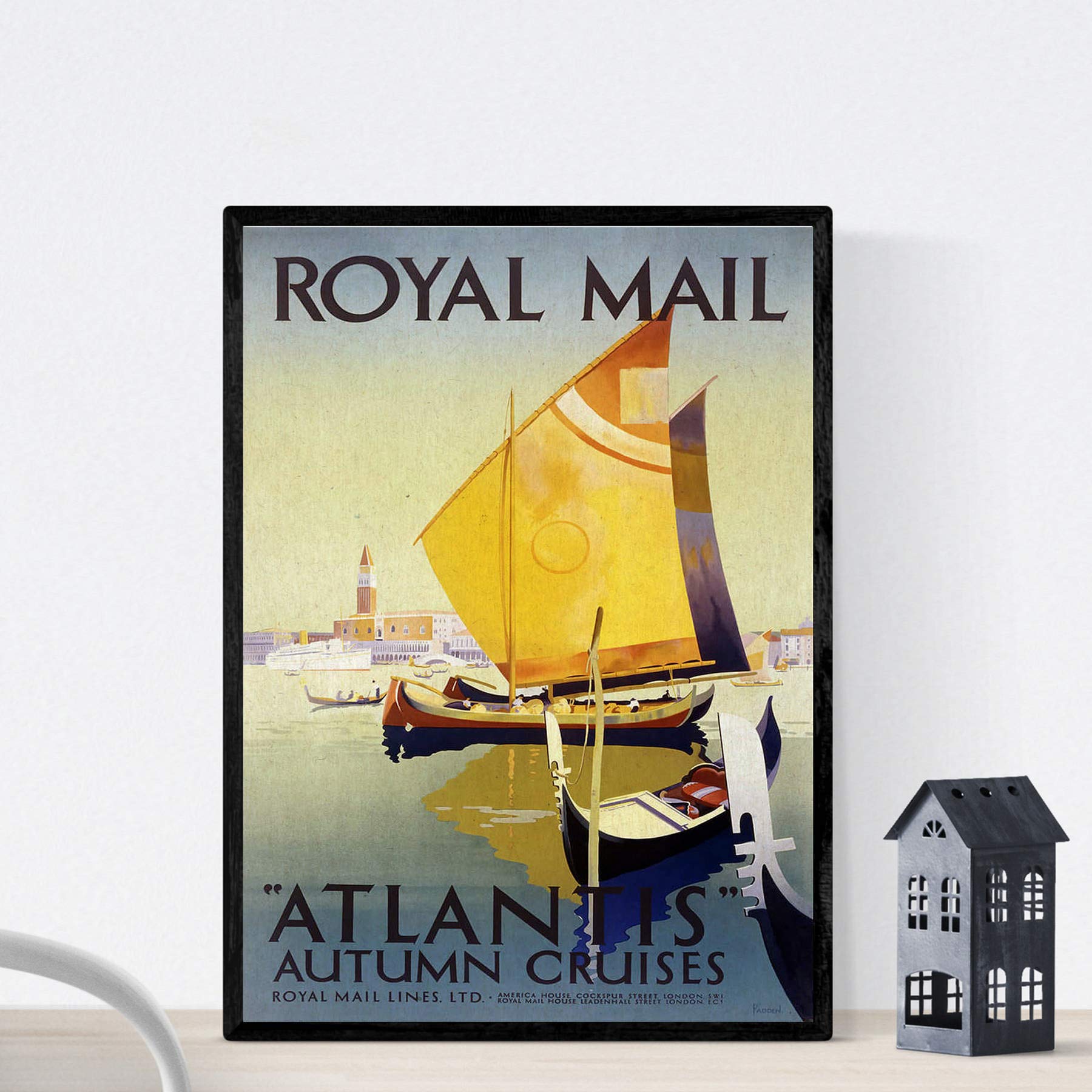 Nacnic Vintage Poster Vintage Poster Europe. Royal Mail. A4 size