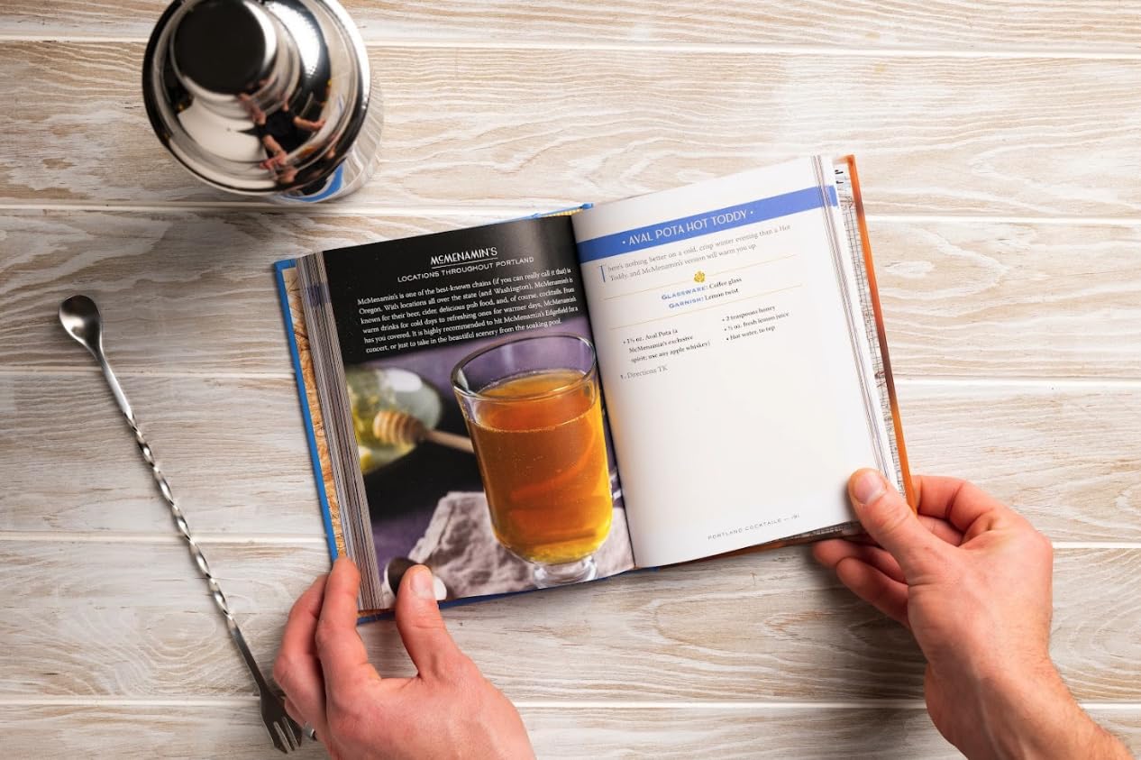 Portland Cocktails: An Elegant Collection of Over 100 Recipes Inspired by the City of Roses (City Cocktails)