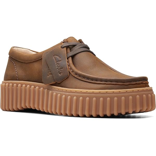 Amazon.com | Clarks Unisex Torhill Bee Sneaker, Beeswax, 0 US
