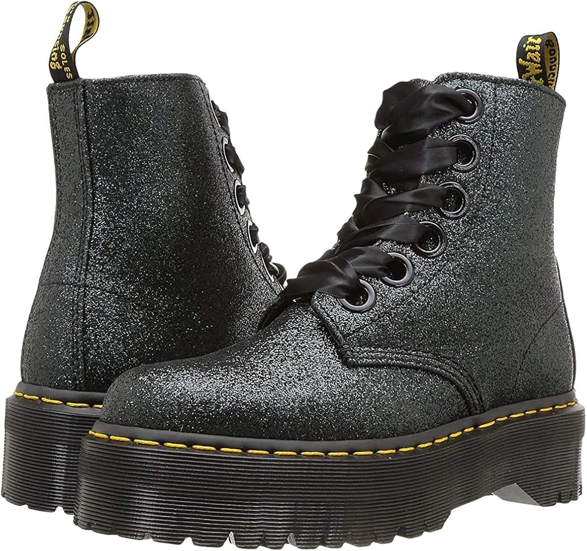 dr martens molly 6 eye boot