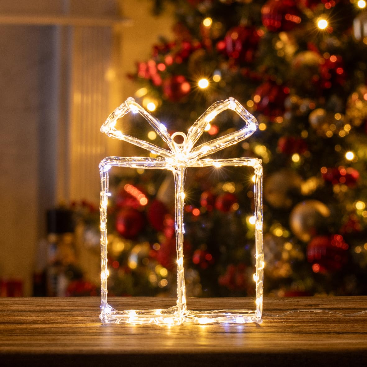 The Christmas Workshop Acrylic LED Box Light/Warm White Light Colour / 6 Hour Timer/Indoors & Outdoors Suitable/Hanging Christmas Decorations / 23 x 16.5cm (73549)