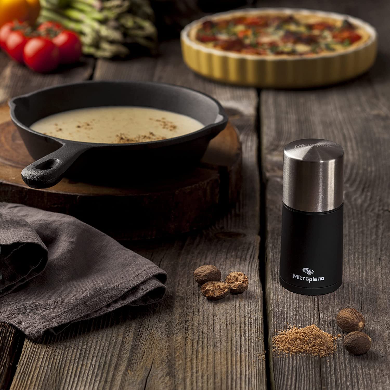Microplane Spice Mill for Nutmeg Cinnamon Tonka Beans Microplane Spice Mill for Nutmeg Cinnamon Tonka Beans
