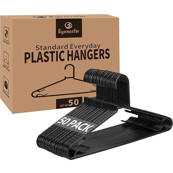 BYOMOSTOR BLACK PLASTIC HANGERS 50 PACK, LIGHT WEIGHT DURABLE CLOTHES HANGERS G-SHAPE STANDARD SIZE NON-SLIP COAT HANGER ADULT CLOTHES HANGERS FOR LAUNDRY & EVERYDAY USE -SLIM & SPACE SAVING