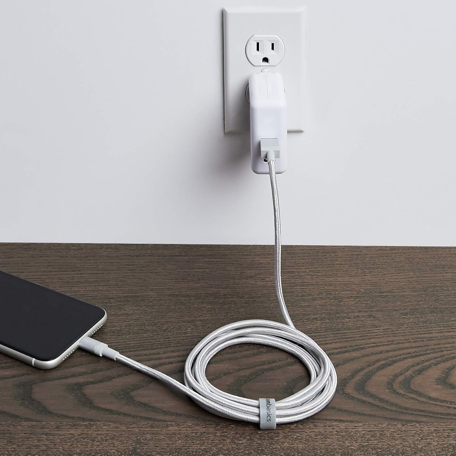 Amazon Basics USB-A to Lightning Charger Cable, Nylon Braided Cord - Image 5