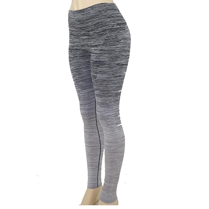 Best Yoga Pants: light grey yoga pants