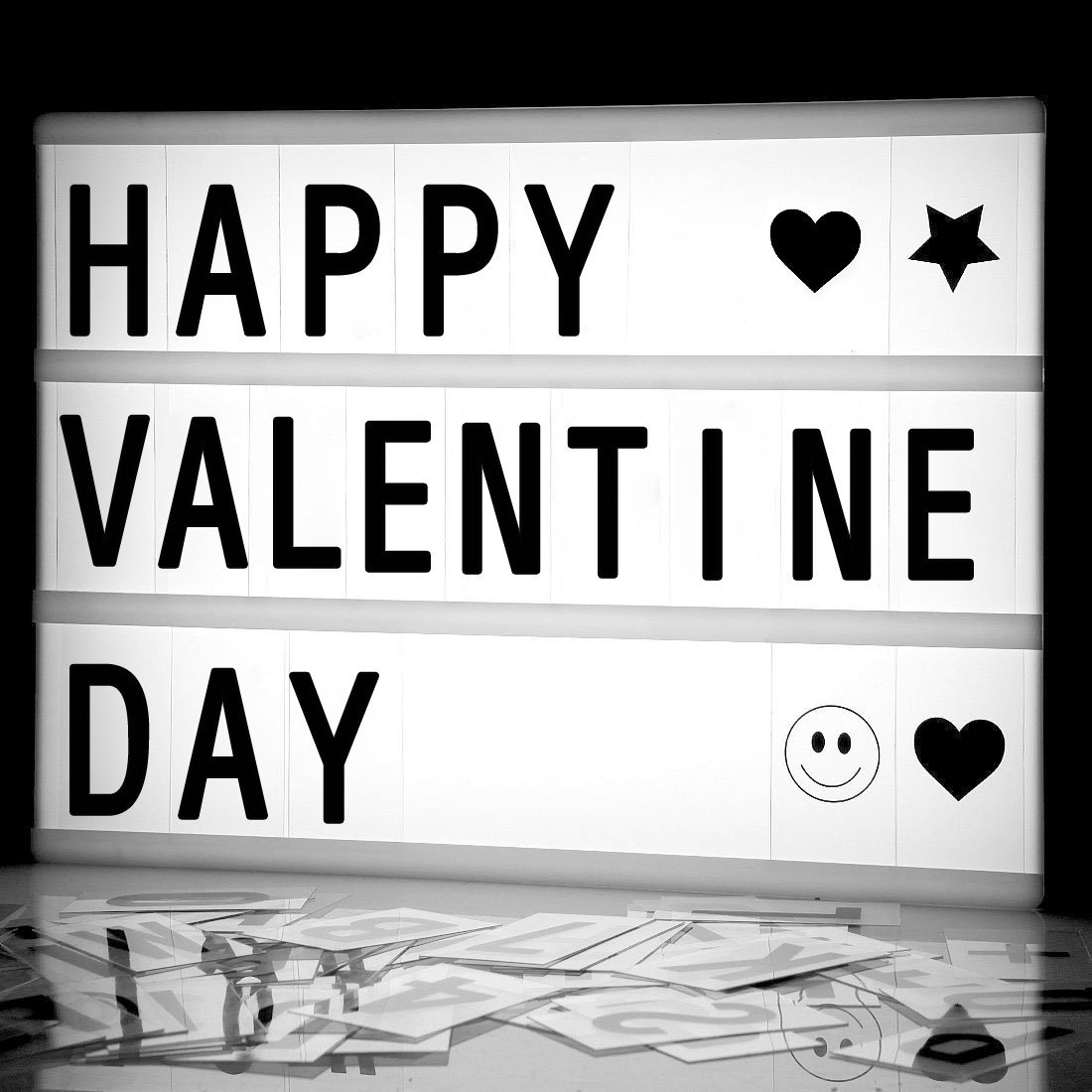 Light Up Cinema Light Box A4 Aize with 96 Letters LED Light DIY Message Box Battery/USB Powered (Light box with 96 Symbols)