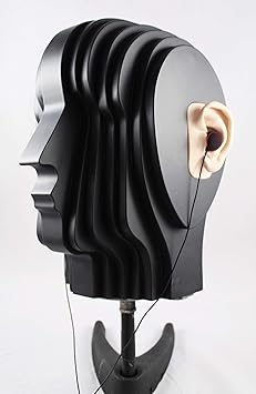 Dummy head and binaural microphone:Kunstkopf aus MDF gefertigt inklusive binaurale Mikrophone und eingebauten PPA-Adapter.