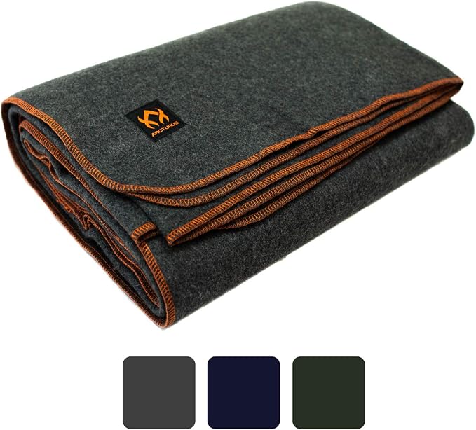 The Best Camping Blankets in 2021 (14 Choices That 100% WORKING!)