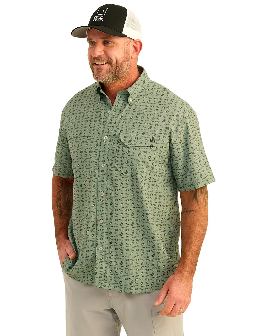 HUK Men’s Standard Tide Point Pattern Short Sleeve Shirt, Fishing Button Down, Fog Green