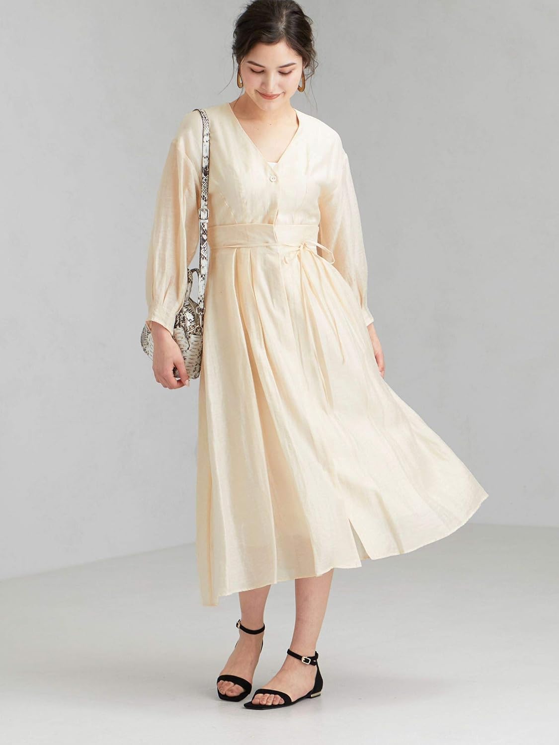 Amazon Co Jp グリーンレーベルリラクシング Ffc Tavii シアー ボイル ワンピース 2300 レディース ベージュ 23 Free 服 ファッション小物