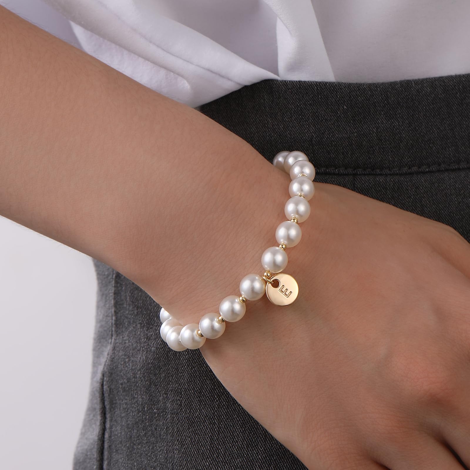 Miss Pink Initial Pearl Bracelet Flower Girl Bracelet Proposal Gifts for Girls, Dainty Gold Pearl Bracelets with Letter A-Z Personalized Name Jewelry Birthday Christmas Wedding Party Gift for Her