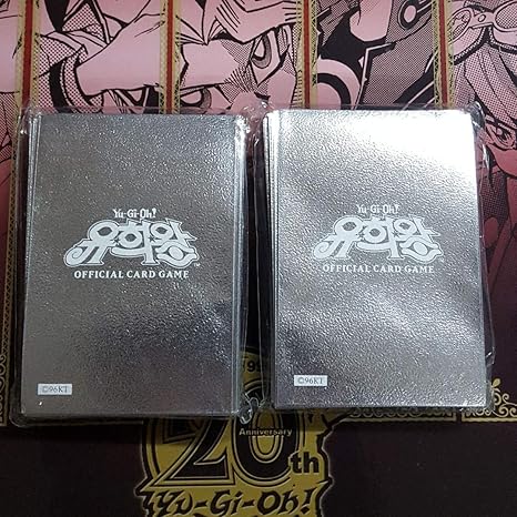 Amazon 遊戯王 メタリックシルバー スリーブ 100枚 韓国 カードプロテクター トレカ 通販
