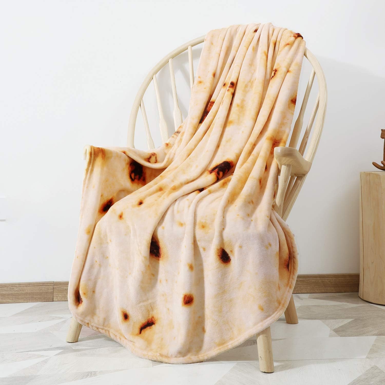 CASOFU Burritos Blanket, Giant Flour Tortilla Throw Blanket, Novelty Tortilla Blanket for Your Family, 285 GSM Soft and Comfortable Flannel Taco Blanket for Adults. (71 inches): Kitchen & Dining