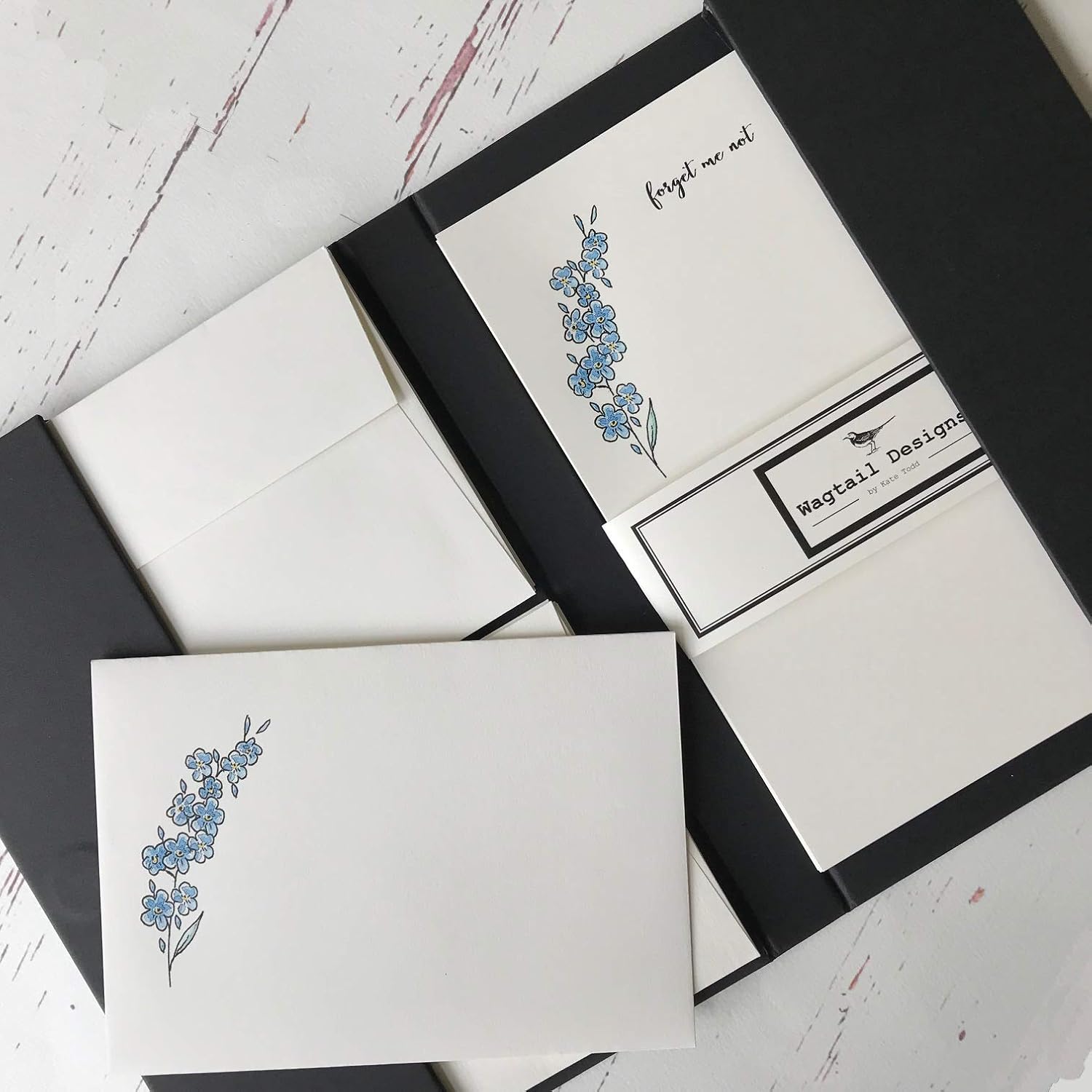 Wagtail Designs Writing Paper Gift Set including a Forget me not Illustration in a Lovely Black Box with Ribbon (18 Sheets of Quality Letter Writing Paper and envelopes)