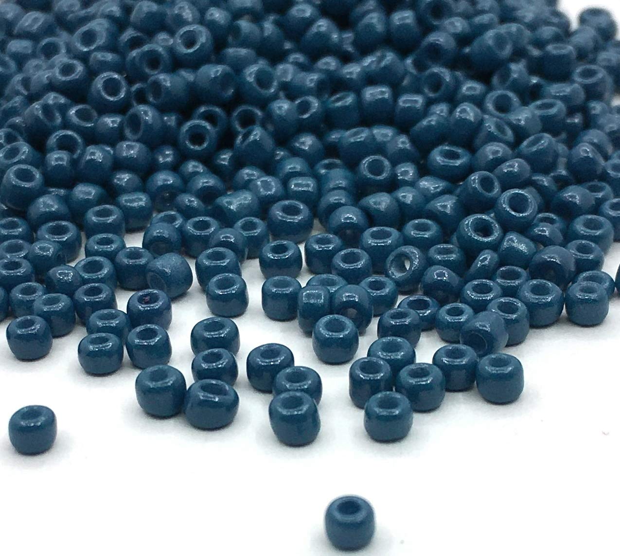 Perlin Pack of 1100 Glass Seed Beads 4 mm, 6/0, Pony Beads, Clear Mini Round, Seed Beads, (Navy Blue Opaque)