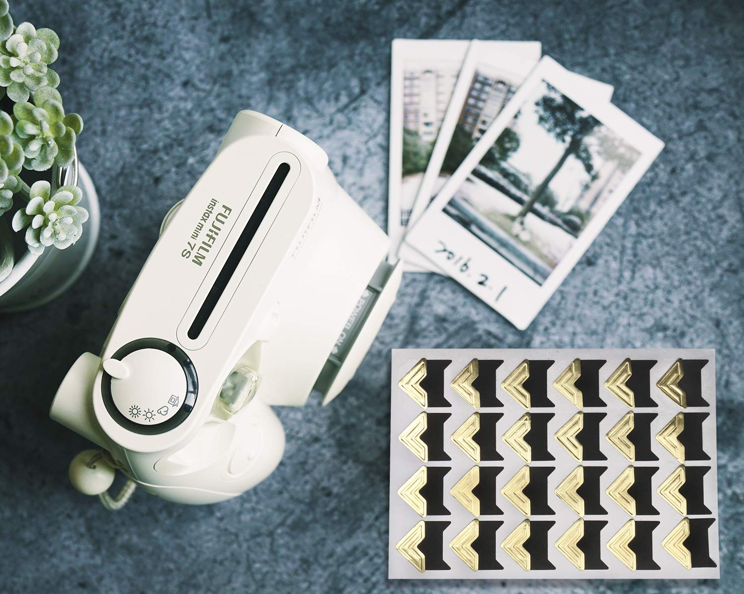 Penta Angel 12 Sheets 6 Colors Photo Corner Stickers Holder Protectors Self Adhesive Photo Mounting Corner Stickers Picture Corners for DIY Scrapbooking Photo Album Personal Journal Diary, 288 Count