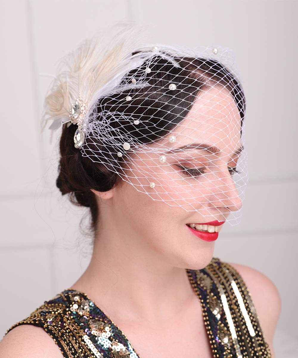 Anglacesmade 1920s Feather Hair Clip with White Birdcage Veil Pearl Peacock Feather Fascinator Flapper Headpiece for Women and Girls