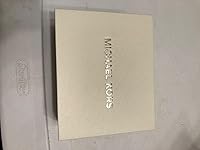 Review Image by Esther Gonzalez