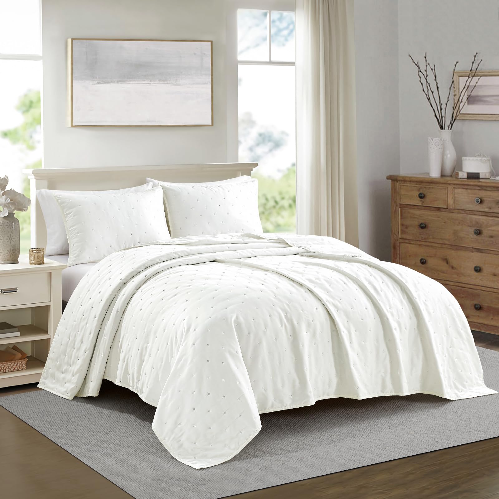 Photo 1 of BOURINA Ultrasonic Quilt Set 3-Piece King/CK Bedding Set Pre-Washed Microfiber Ultra Soft Lightweight Star Bedspread Coverlet Set for All Season, White