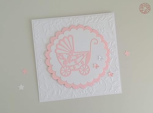 Fantacartando Biglietto Di Auguri Per Nascita Battesimo Di Una Bimba Bambina Con Carrozzina Per Neonati E Fiori Realizzato A Mano Amazon It Handmade