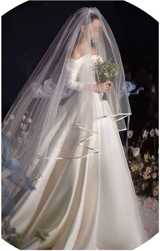 Amazon Co Jp 女性のウェディングドレスベール2層チュールリボンエッジブライダルベールアクセサリー 服 ファッション小物