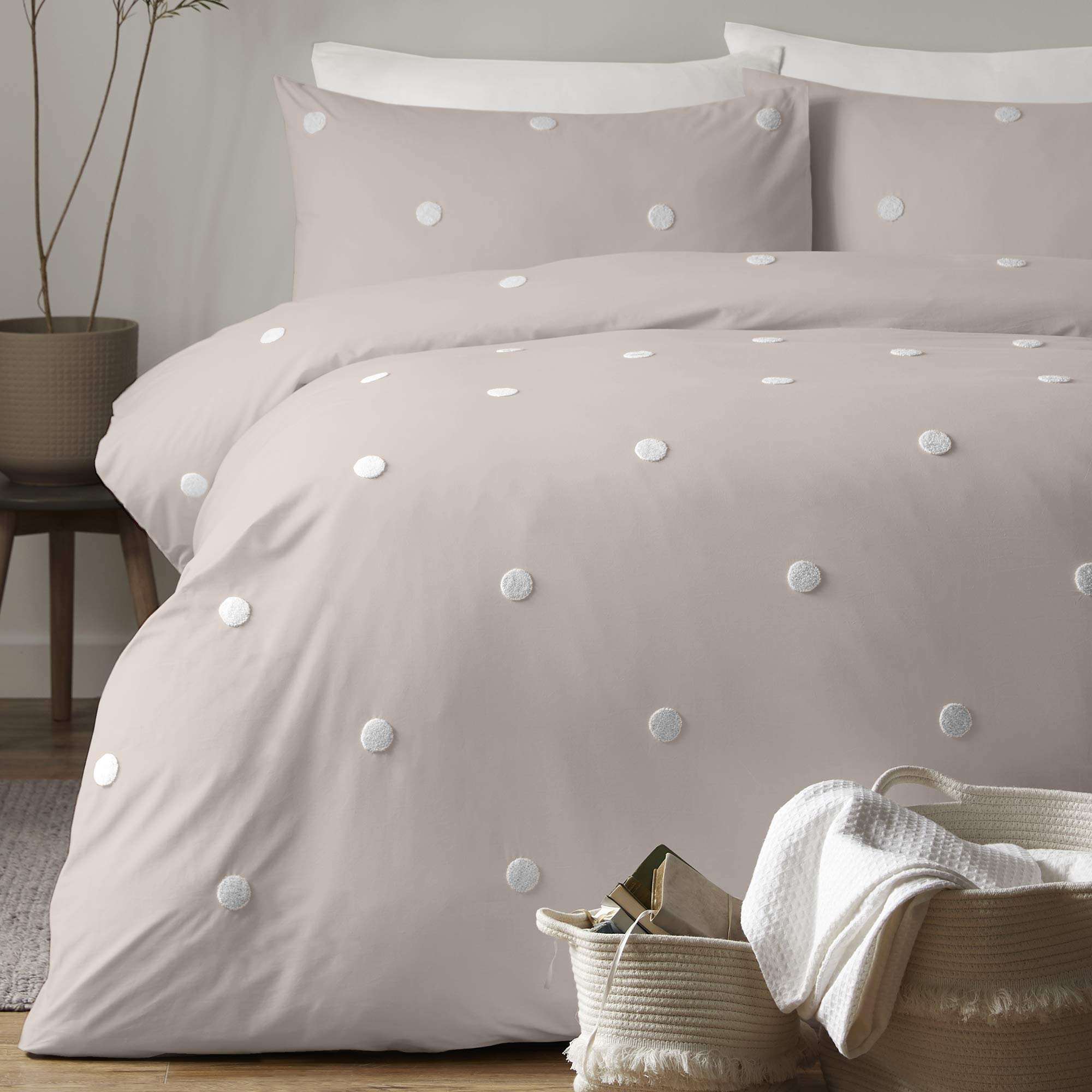 Appletree Signature Dot Garden 100% Cotton Tufted Duvet Cover Set, Linen/White, Super King
