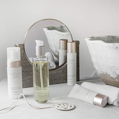 clarifying facial toner rituals