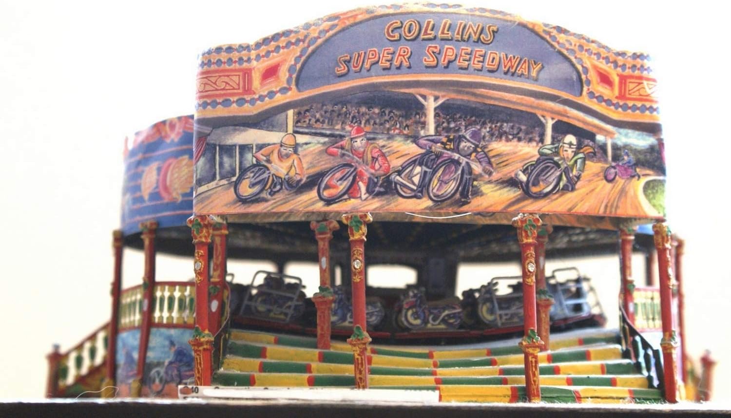 Langley Models Moon rocket Funfair Ride Motorised OO Scale 176