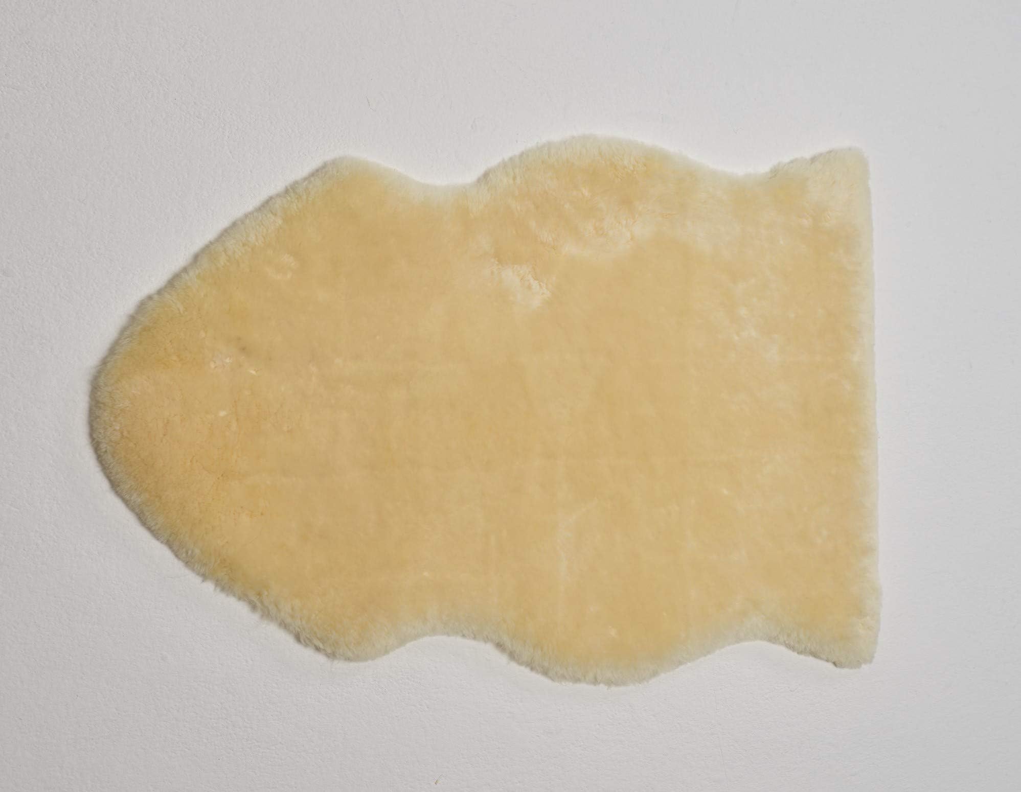 Naturally Sheepskins Baby Sheepskin Rug – 100% Australian Merino Lambskin, Ultra-Soft, Breathable & Temperature-Regulating, Perfect for Nurseries, Playrooms & Newborn Comfort