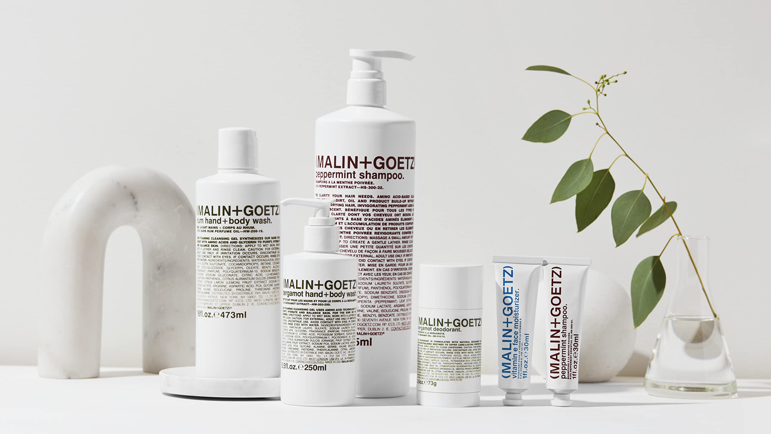 Malin + Goetz Shampoo – Clarifying, Unisex Natural Shampoo to Cleanse & Hydrate, Scalp Treatment Nourishes and Restores Healthy Texture for All Hair Types, Vegan and Cruelty-Free