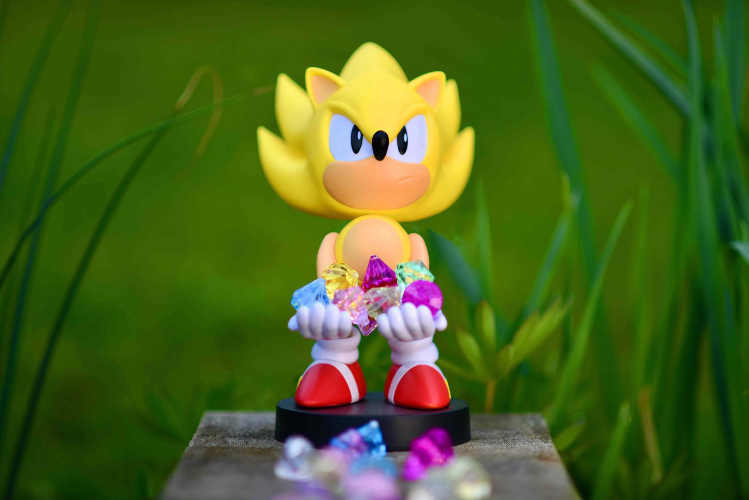 Cable Guys, Super Sonic The Hedgehog Controller Holder