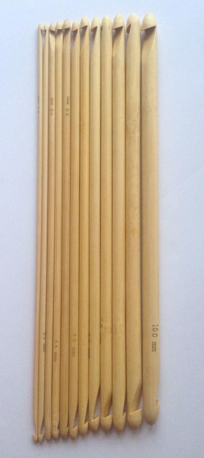 Sets of 12 Pcs Professional Crochet Hooks Kits Projects Crafts Clothes Large Double Ended Tunisian Bamboo Hook Handle Knitting Needle Weave Craft Sizes 3mm To 10mm , Different Size