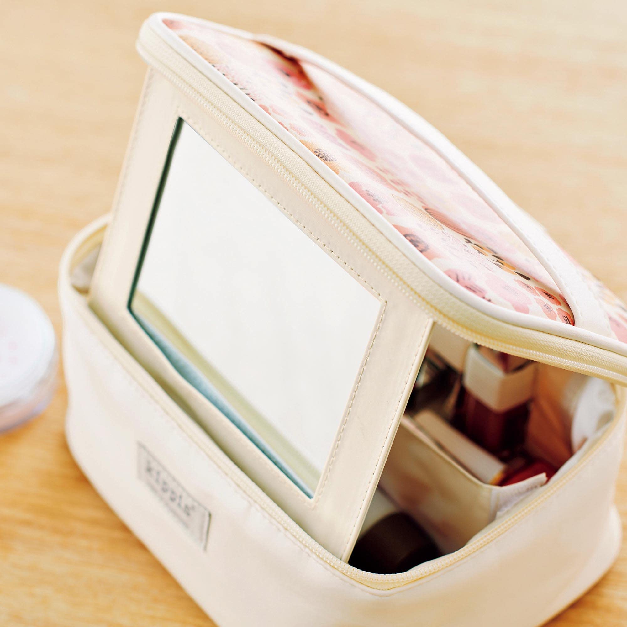 リンネル 2021年9月号：7/19発売【雑誌付録】kippis(キッピス)北欧柄ドレッサーポーチ